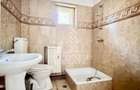 Casa de vanzare P+1E bulevardul Dambovita - 13