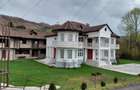 Casa cu 5 camere + teren intravilan de 1209 mp in Iscroni- Aninoasa - 8