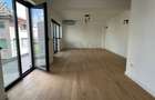 REA1019446 Apartament cu 3 camere singur pe etaj Polona - 2