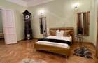 Apartament 2 camere, ultracentral, 85mp, parcare in curte - 2