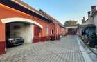 Casa familiala cu 4 camere, 2432 mp teren, Feldioara - 1
