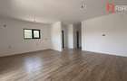 Duplex cu 3 camere si 2 bai pe parter, zona Albina