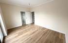 Duplex cu perete dublu, 4 camere si 3 bai finalizat, toate utilitatile - 18