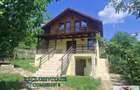 Casa D+P+M de vanzare in Metes - 1