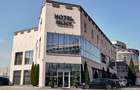 https://www.storia.ro/ro/oferta/hotel-restaurant-de-vanzare-in-sibiu-afacere-la- - 1