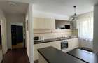 De inchiriat apartament cu 3 camere zona medicina - 1
