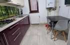 Apartament  cu 3 camere de vânzare , zona Casa de Cultură - 3