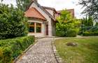 Casă / Vilă cu 6 camere de închiriat, tip estate, 0% comision - 2