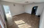 Centru apartament cu 4 camere si garaj proprietate - 1