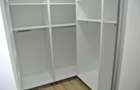 Apartament 3 camere, Centru, bloc nou, etaj 1, mobilat, garaj - 7