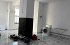 Spatiu comercial cu funcțiuni multiple - 3