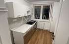 Apartament 3 camere,  prima inchirere - Bulevardul Milea