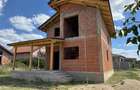 Casa la rosu - zona buna - 3