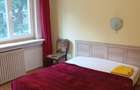 Apartament 4 camere in cladire interbelica Universitate 5 ' mers pe jos