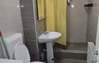 de inchiriat apartament cu trei camere , decomandat cu centrala proprie , etaj 1 - 5