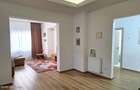 Piata Romana, 4 camere 138 MP total, Etaj 2/9, renovat - utilat, liber - 25