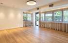 Apartament 4 camere Soseaua Nordului | Curte proprie 340mp | Loc de parcare 24mp
