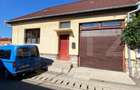 Casa spatioasa cu 4 camere, Nufarul, 240mp - 1