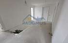 Vila Tătărani - 280 mp utili - 500 mp Teren - 8 Camere + 4 Băi - 9