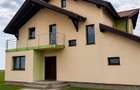 CASA LA CHEIE langa statie de autobuz, Stupini Brasov - 2