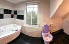 Casa individuala mobilata cu 4 camere 2 bai si garaj in Gusterita - 5