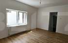 Casă spațioasă, de vanzare, cu 10 camere, 200 mp, zona semicentrala - 6