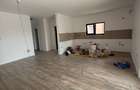 Vând duplex în Albina în centrul satului, asfalt în fața casei - 1