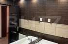 Apartament 3 camere 2 bai -in vila - 80mp  -pivnita si  parcare Central - 3