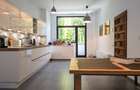 Restored Historic Villa in the Prestigious Dacia Area - 9