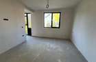 Spatiu comercial si 2 apartamente - 12