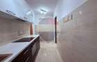 De vânzare apartament 3 camere  Zona Universității, Str Ronald Reagen - 6