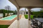 Vila exclusivista cu garaj si piscina I Dumbravita I Comison 0% - 50