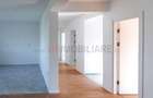 Casa cu 4 camere intabulata in ansamblu cu iesire la lac - Crevedia