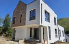 Duplex modern cu 4 camere și terasă, zonă verde – Tăuți - 1