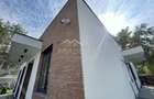Vila cu 5 camere // * 565 mp gradina* // Tunari - 55