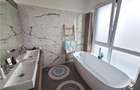 Penthouse, Qualis 2, Tractorul - 9