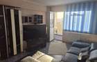 Se vinde in Malu Rosu ap decomandat,doua camere,et8/10,pret 64000 negociabil. - 3