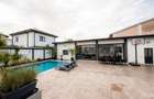 Vilă exclusivistă | 290 mp utili | Teren 719 mp | Piscină încălzită | - 56