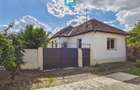 Casă cu 2 camere și 1000 mp teren în Păuliș - 1