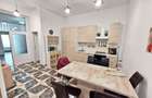 Apartament 3 camere, boxa, pod, parcare, Centru,  zona B-dul Eroilor