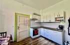 Casa de vanzare  | 2 constructii | 540 mp teren |  zona Lupeni | pivnita - 2