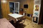Apartament cu  2 camere de  vânzare, decomandat, zona KM 5 - 3