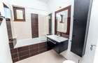 3 camere | Parcare | Sisesti
