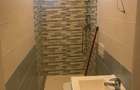 De vânzare Casă 3 camere, 2 baii, curte propie, cartier parneava Arad - 11