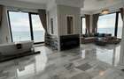 Penthouse mobilat lux , vedere frontală la mare - 9