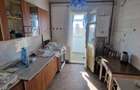 Se inchiriaza apartament,decomandat doua camere,etaj 10/11 ,pret 1300ron/luna. - 2