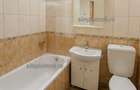 3 camere decomandat Metrou 1 Decembrie Sector 3 - 6