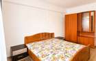 Apartament de închiriat – 3 camere, 2 băi, 72 mp