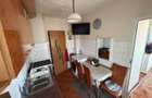 Apartament 2 camere, decomandat - zona Cetate - 3