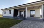 Casa individuala - finalizata - living mare - bucatarie separata - 1